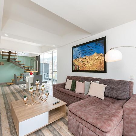 Apartamentos Borbon Suites Medellín Zewnętrze zdjęcie