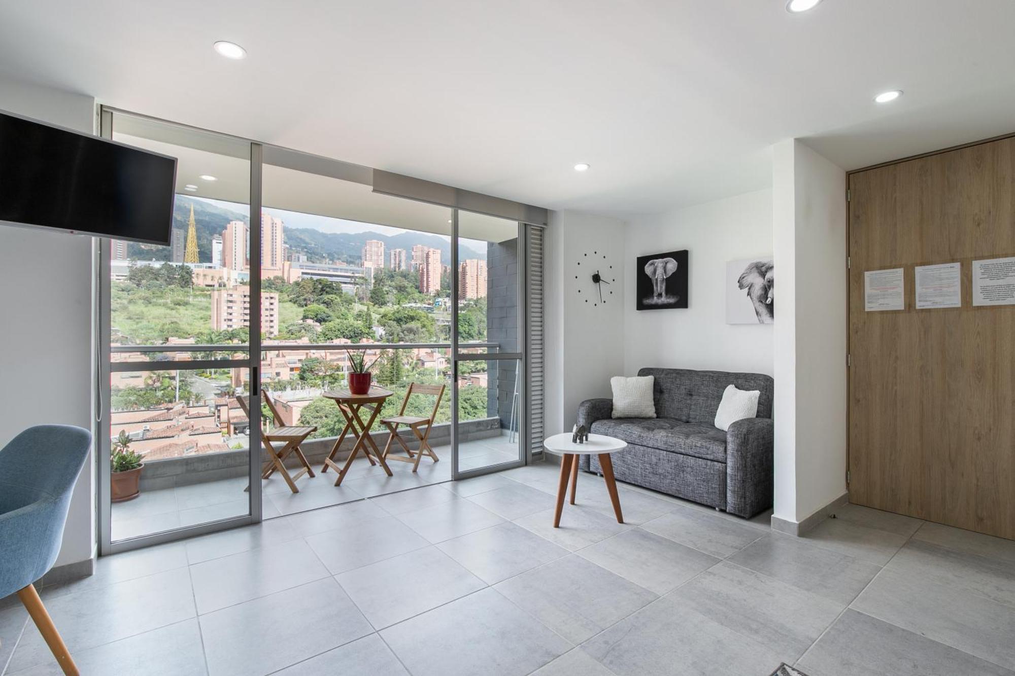 Apartamentos Borbon Suites Medellín Zewnętrze zdjęcie