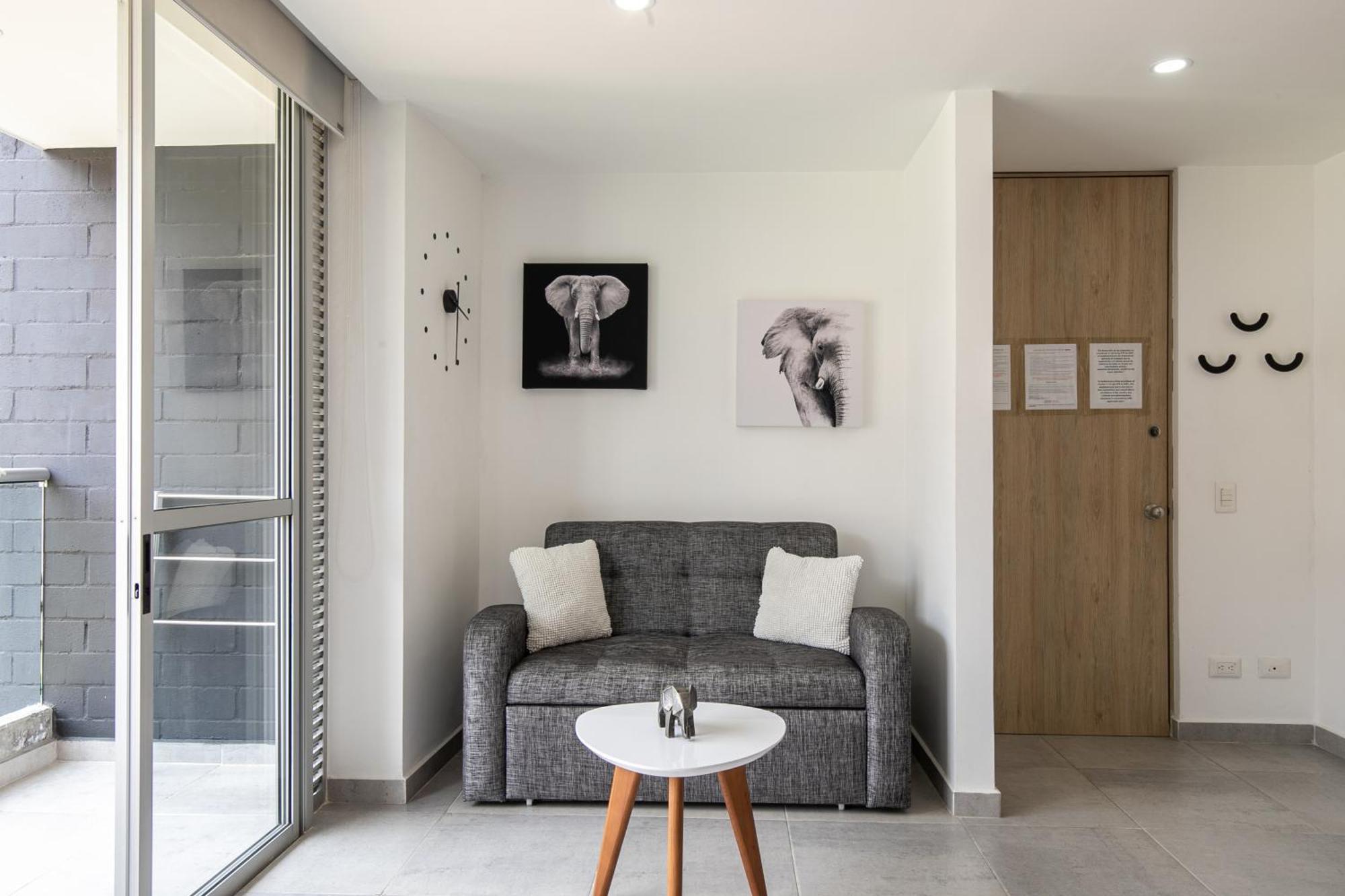 Apartamentos Borbon Suites Medellín Zewnętrze zdjęcie