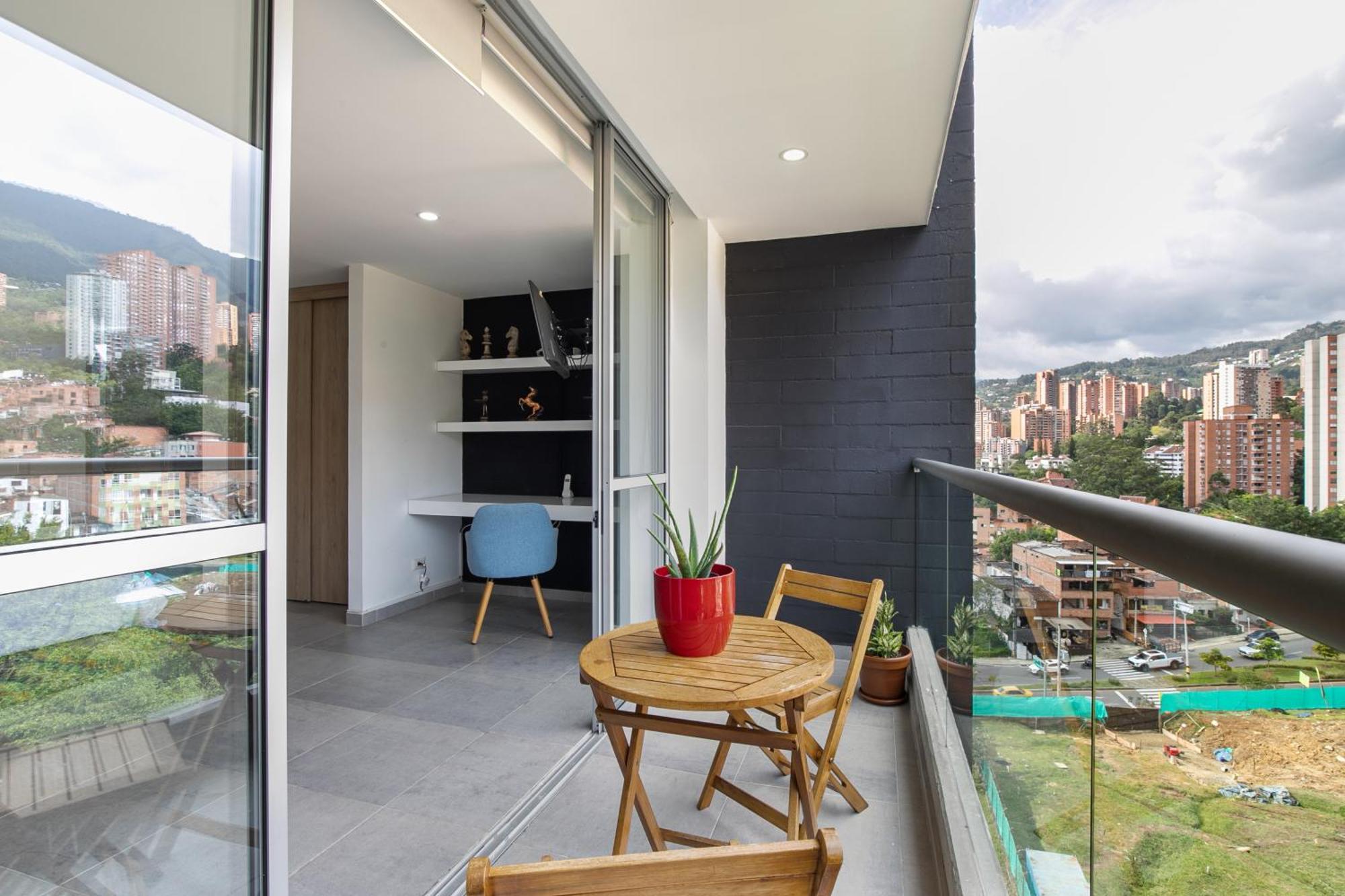 Apartamentos Borbon Suites Medellín Zewnętrze zdjęcie