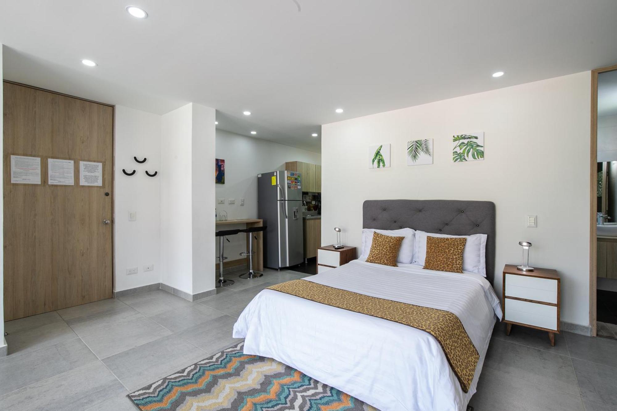 Apartamentos Borbon Suites Medellín Zewnętrze zdjęcie