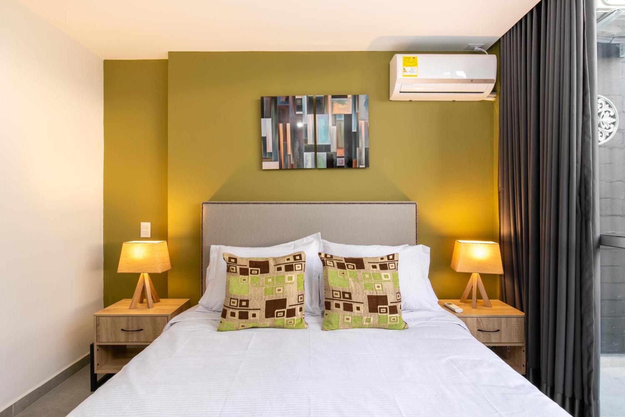 Apartamentos Borbon Suites Medellín Zewnętrze zdjęcie